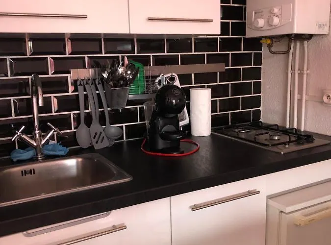 Location 4 Pers Piscine 아파트 아그